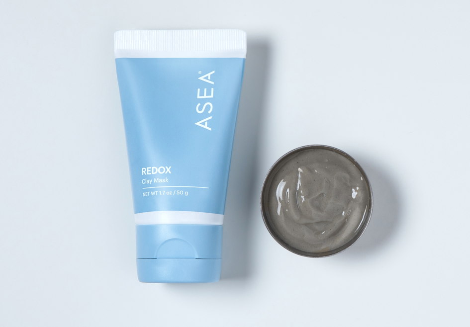 Everyone likes an upgrade, and ASEA’s Bentonite Clay Mask is certainly next level when it comes to purifying and improving the appearance of your skin. The upgrade comes in the form of Redox technology.
