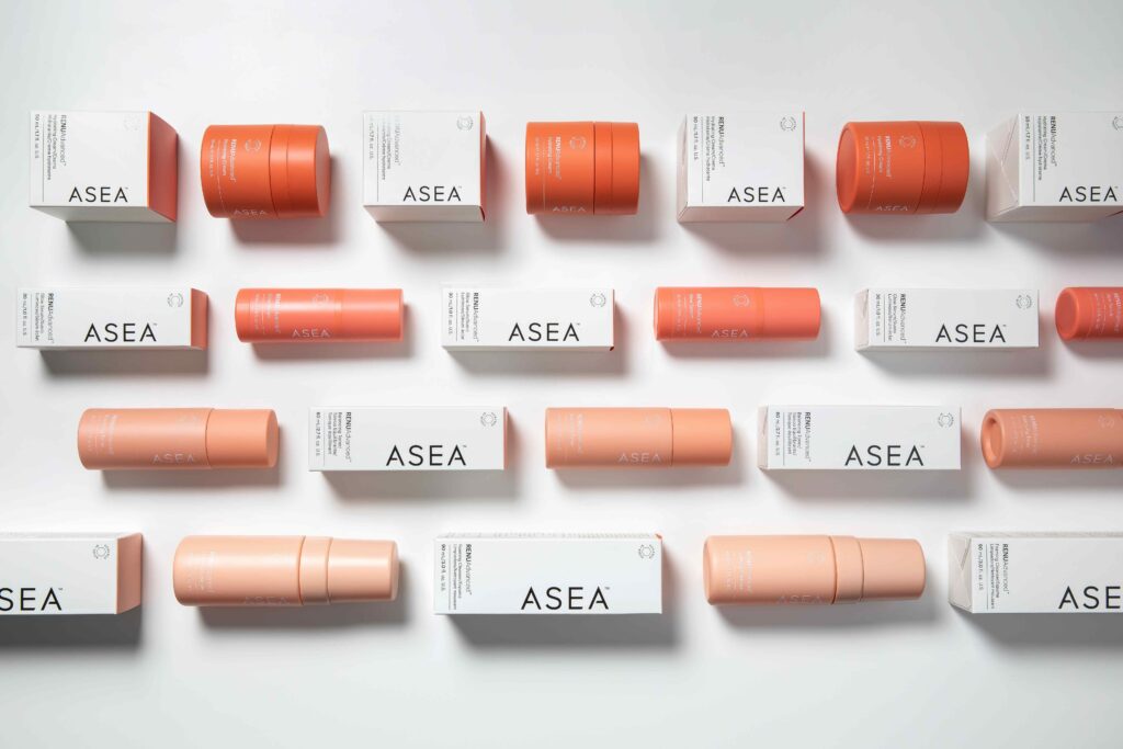 Skin care doesn't have to be overwhelming. Our RENUAdvanced Skin Care System gives your skin everything it needs and nothing you don’t—all in a simple four-step bundle.