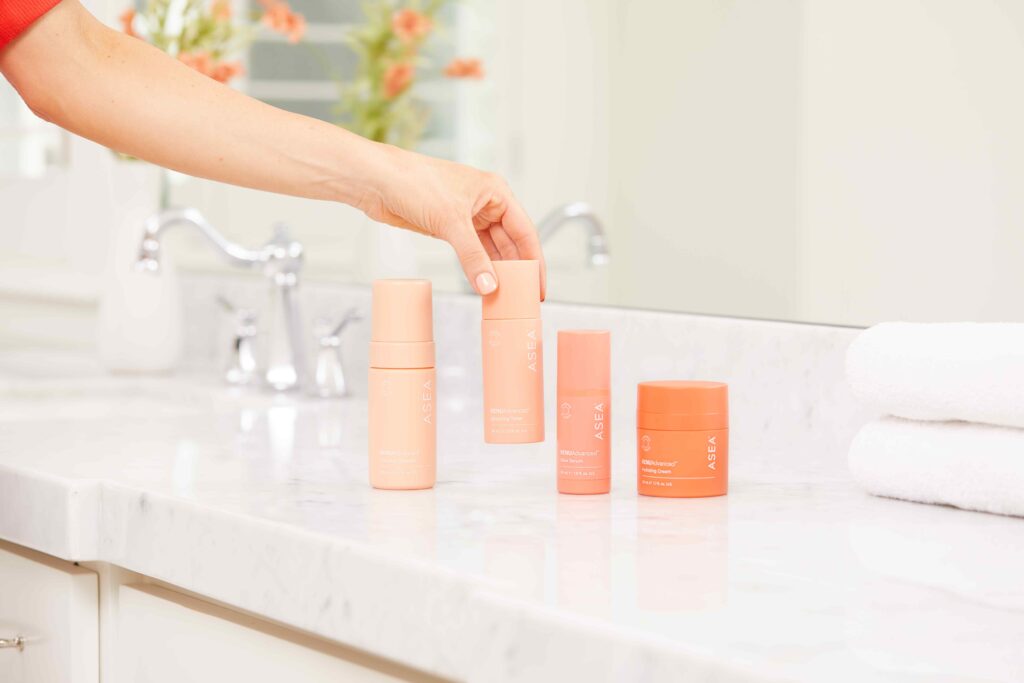 Our RENUAdvanced skincare set is a perfect example of clean skincare that delivers lasting results you can trust. We use gentle ingredients like flower extracts and beet roots to help calm, protect, and energize skin.