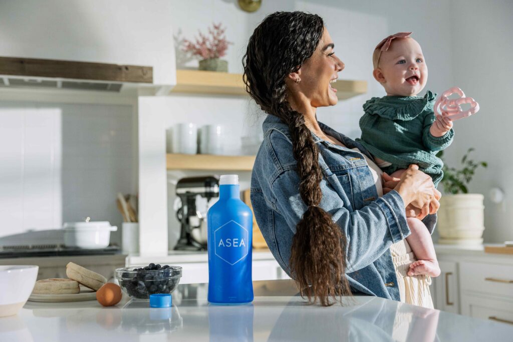 Redox cell signaling can sound like a complicated process, but really, it’s very simple. Your cells talk to each other constantly and tell each other stories about what is happening in your body.