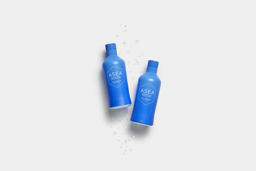 The ASEA Redox Cell Signaling Supplement is designed to support whole-body cellular communication. Its redox signaling technology replenishes molecules native to the body that play a critical role in cellular signaling processes.