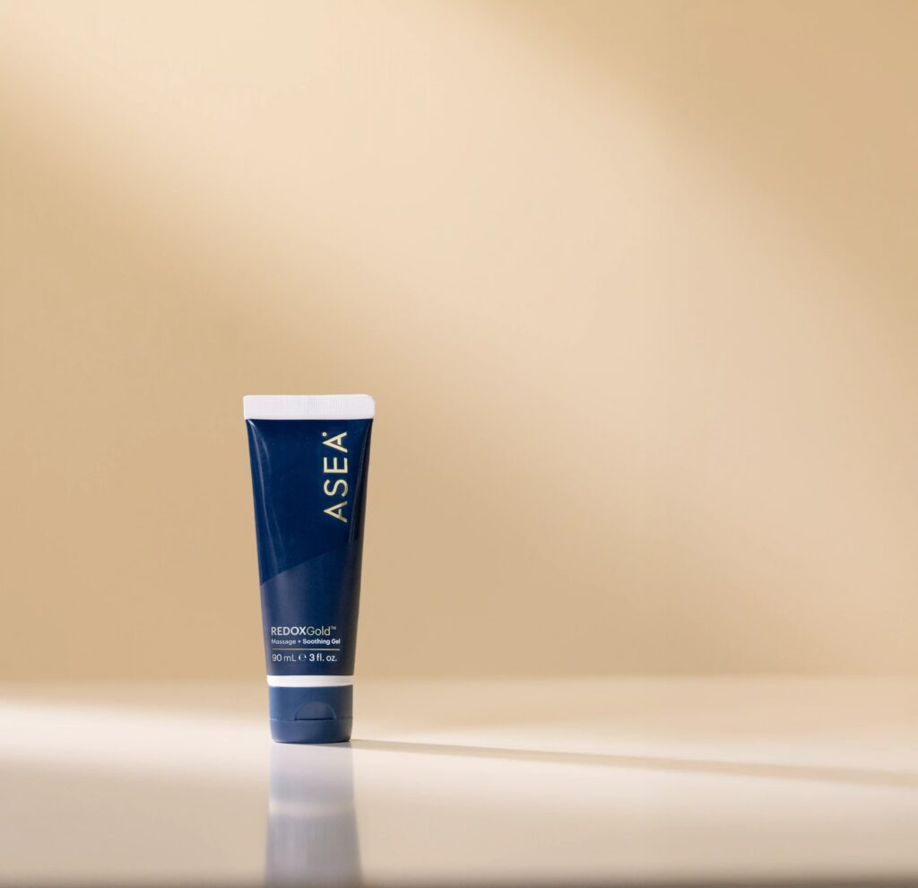 With its convenient topical application, REDOXGold™ fits easily into any recovery routine, delivering fast and soothing comfort while supporting your muscles as they do the heavy-lifting muscle repair work deep in your cells.